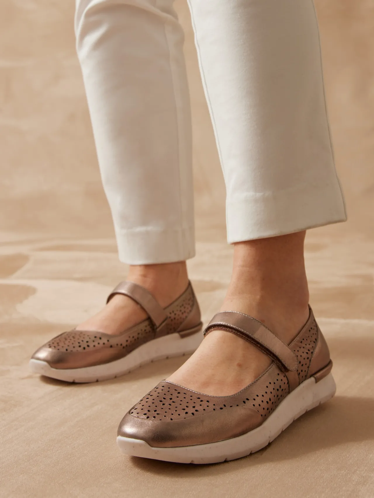 Babies à scratch semelle amovible