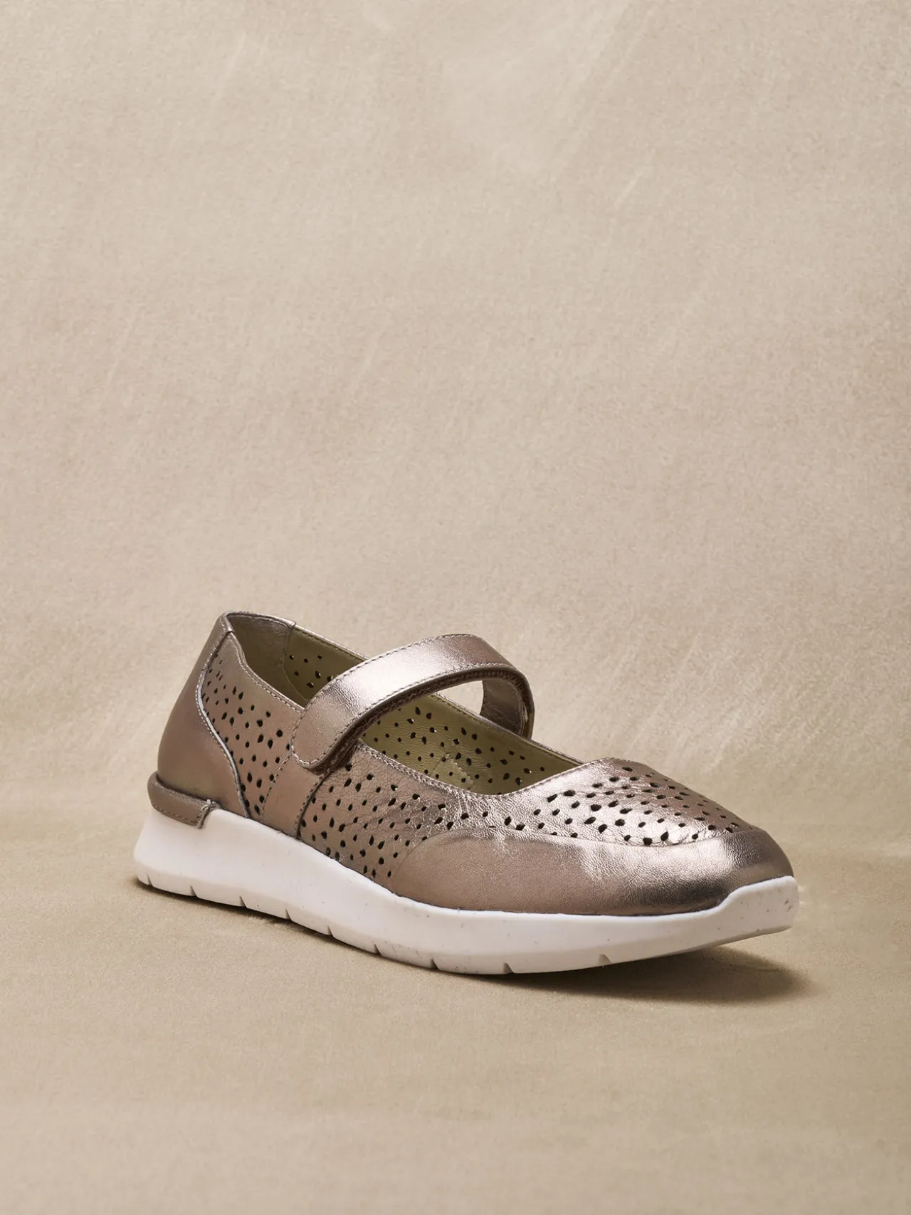 Babies à scratch semelle amovible