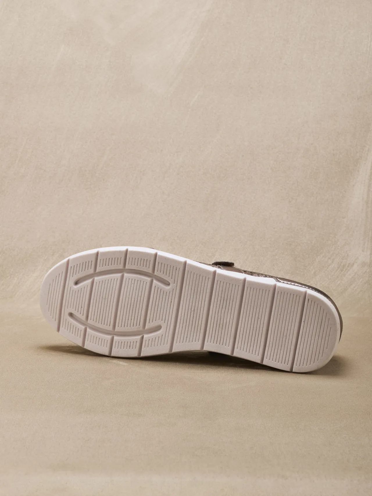 Babies à scratch semelle amovible