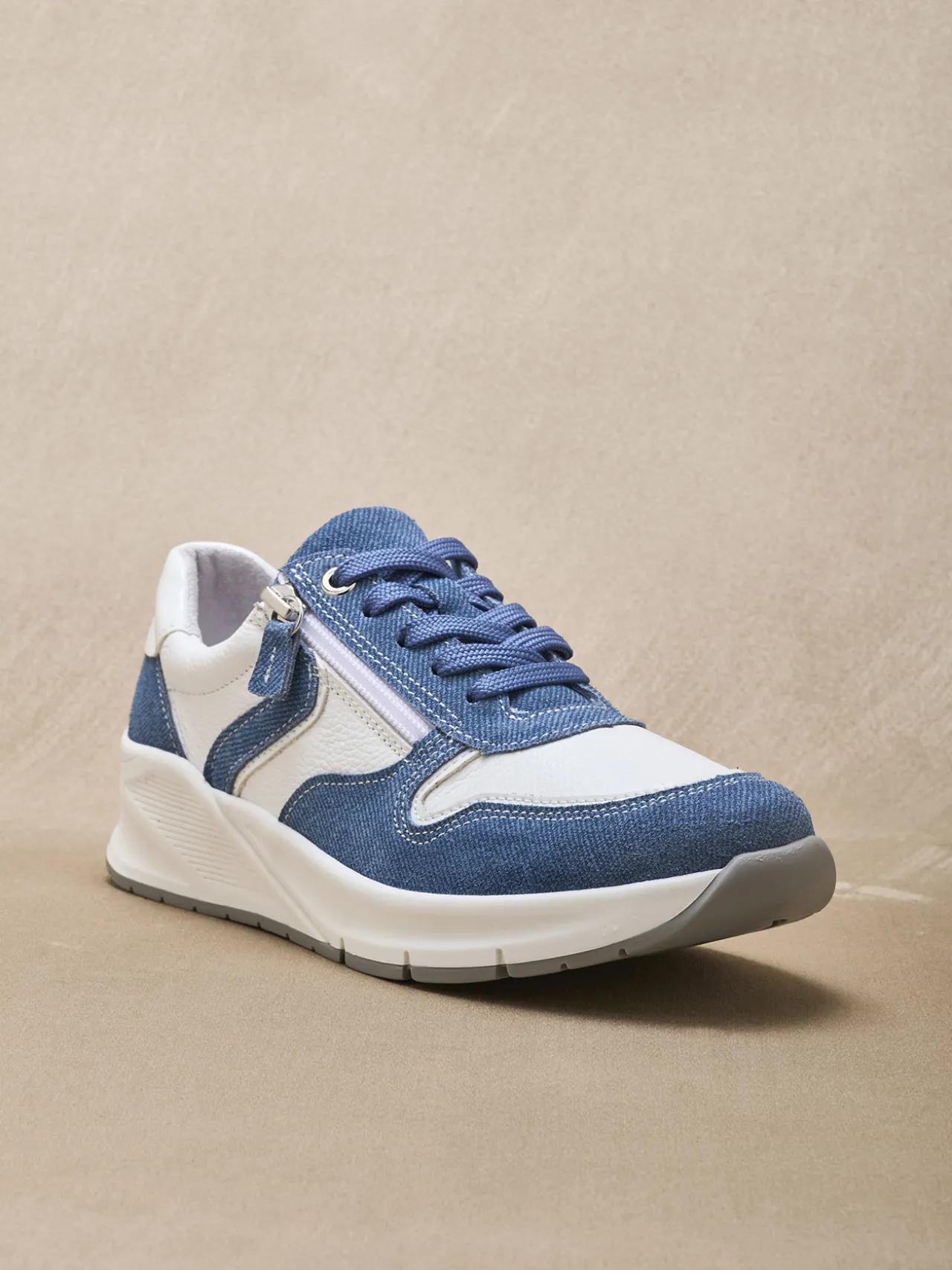 Baskets bicolores avec zip côté