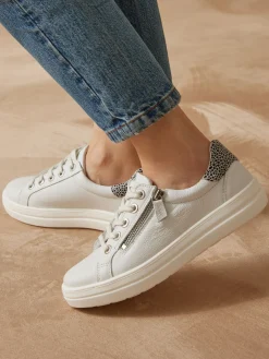Baskets cuir avec zip et lacets