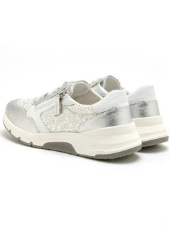 Baskets cuir et textile