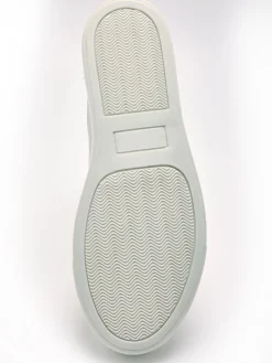 Baskets cuir motif papillon