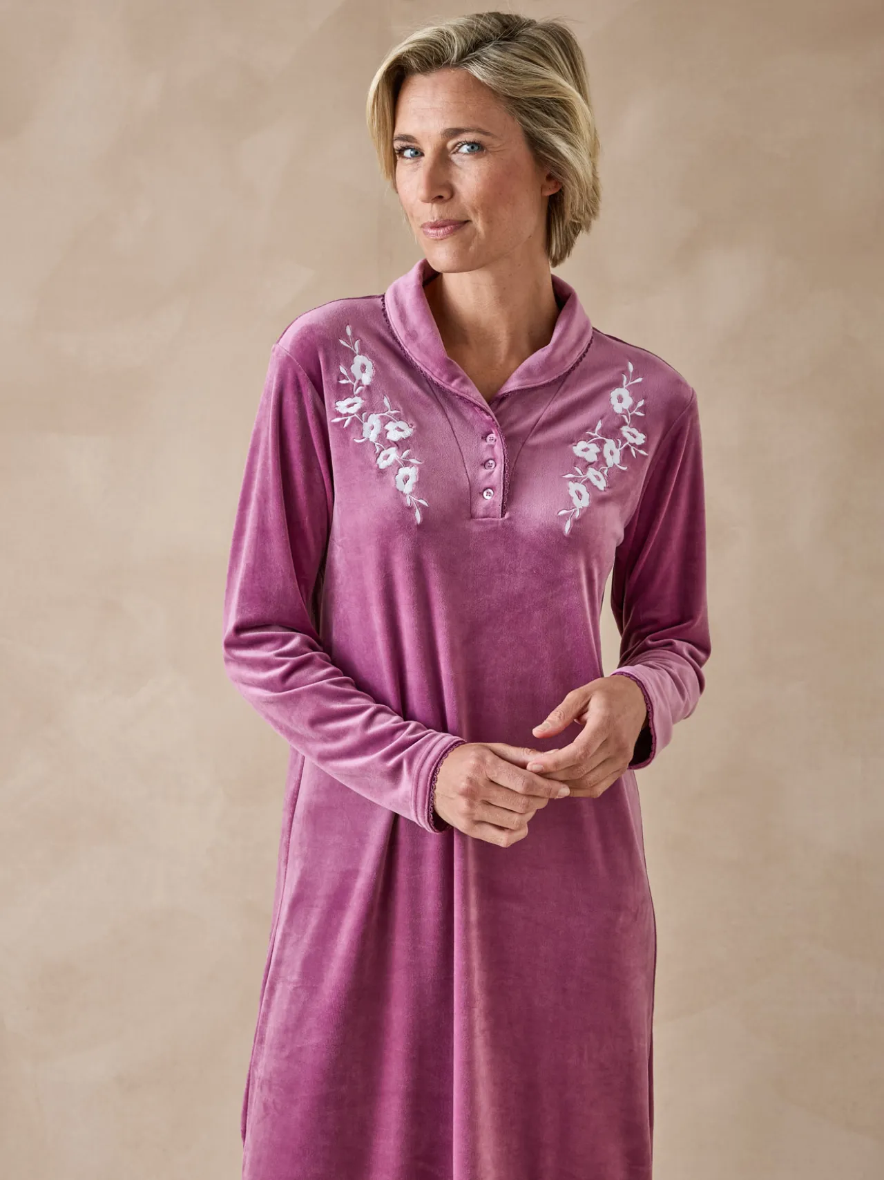 Chemise de nuit en velours