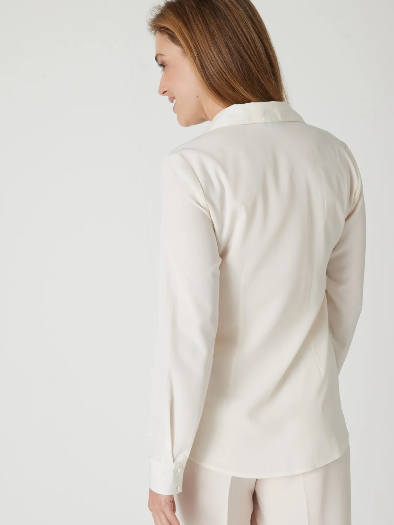 Chemisier à plis effet plastron