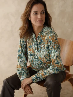 Chemisier en crêpe col montant volanté