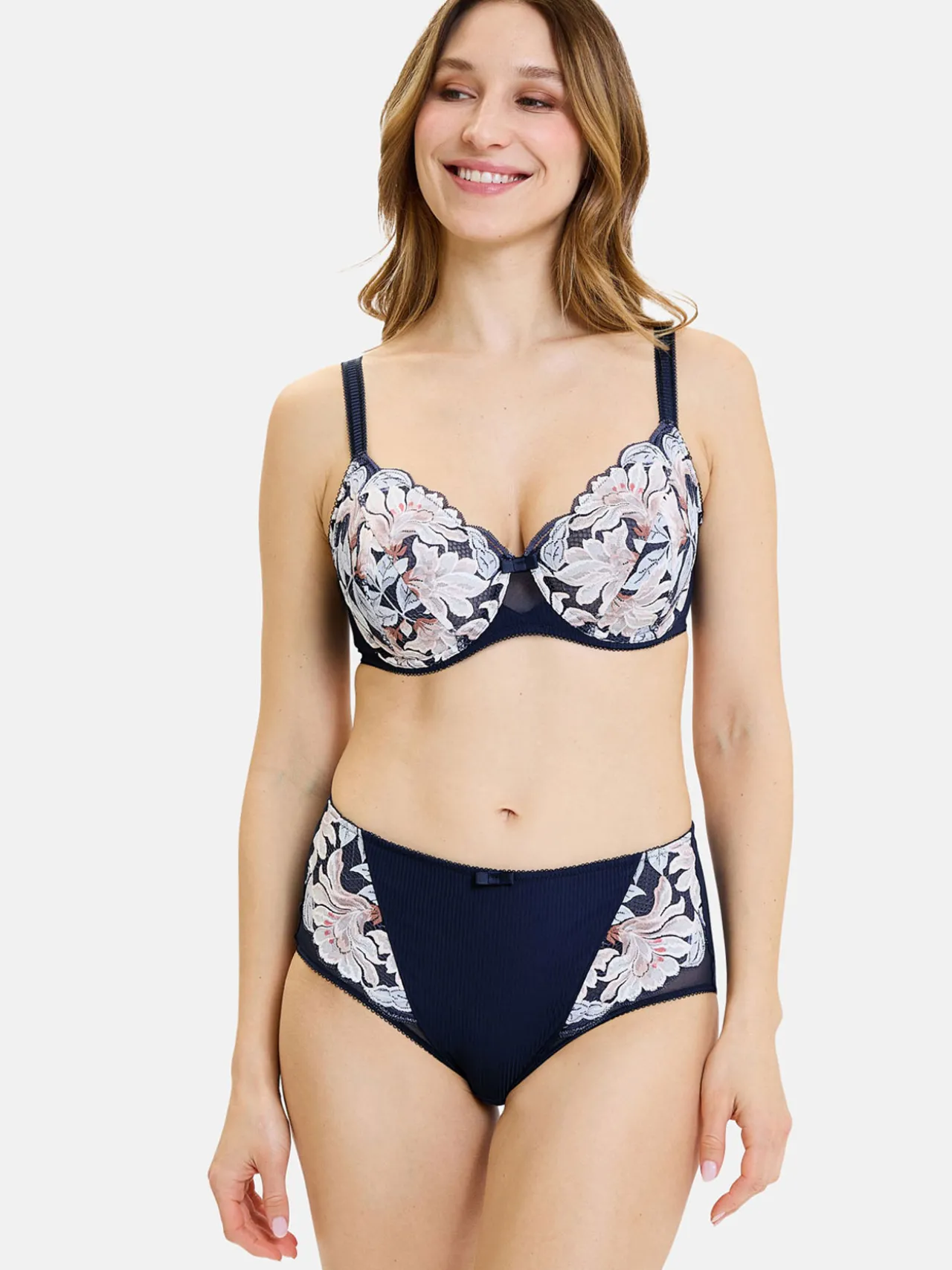 Culotte haute microfibre et dentelle