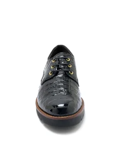 Derbies vernis façon croco