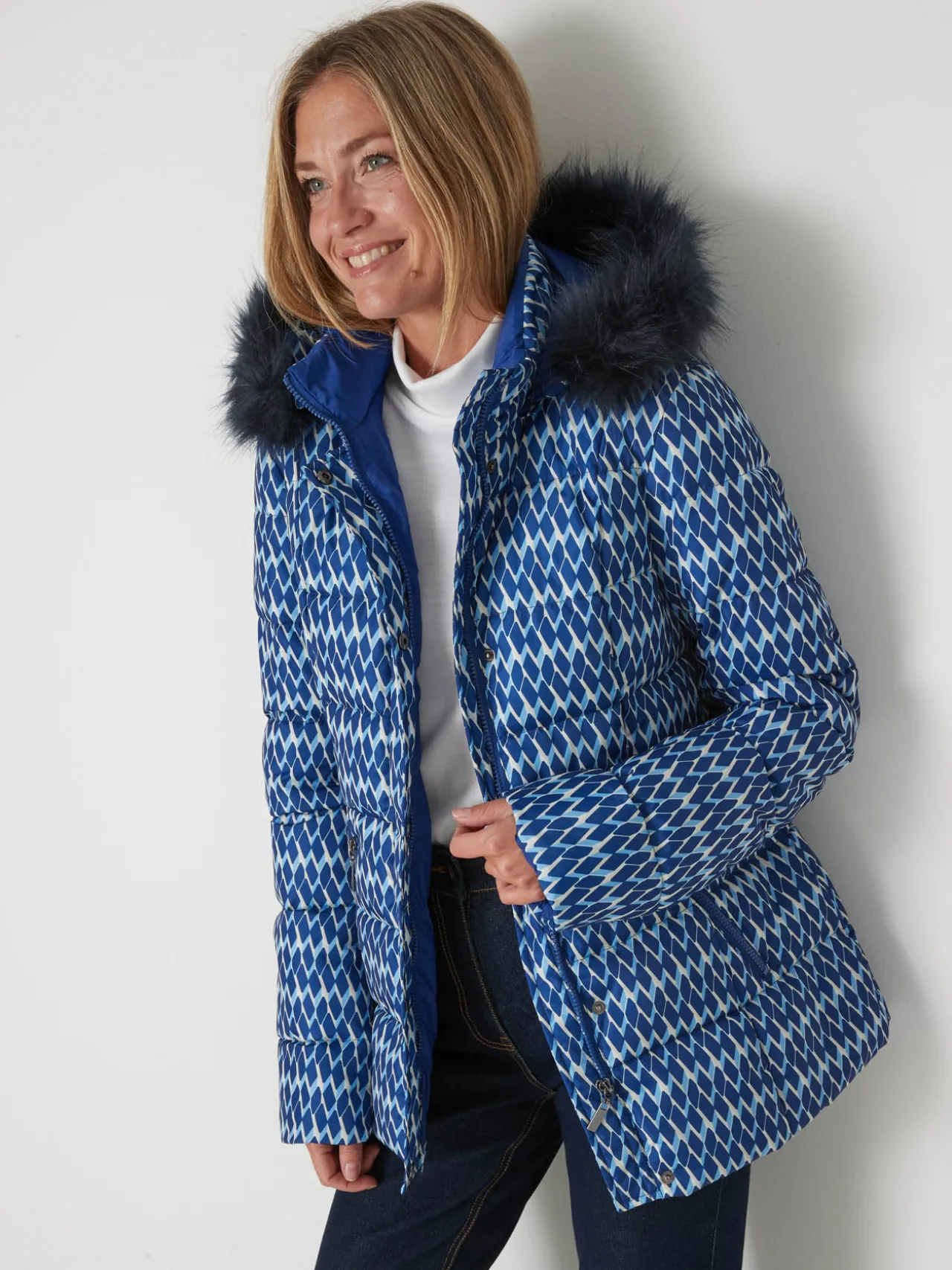 Doudoune à capuche amovible