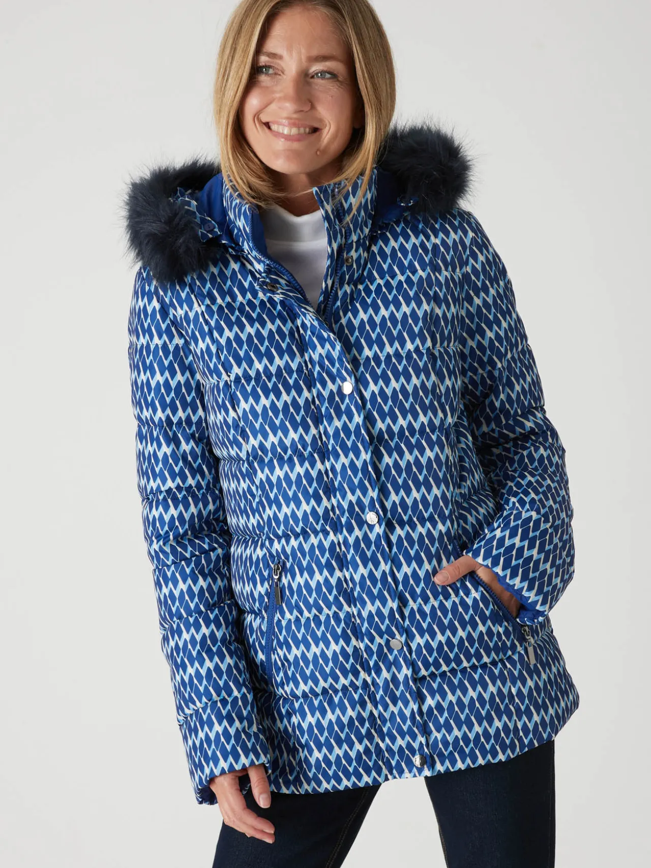 Doudoune à capuche amovible