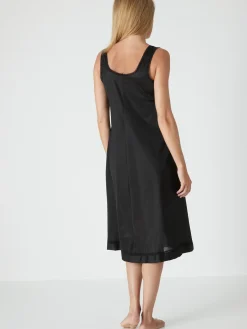 Fond de robe maille satinée 105cm