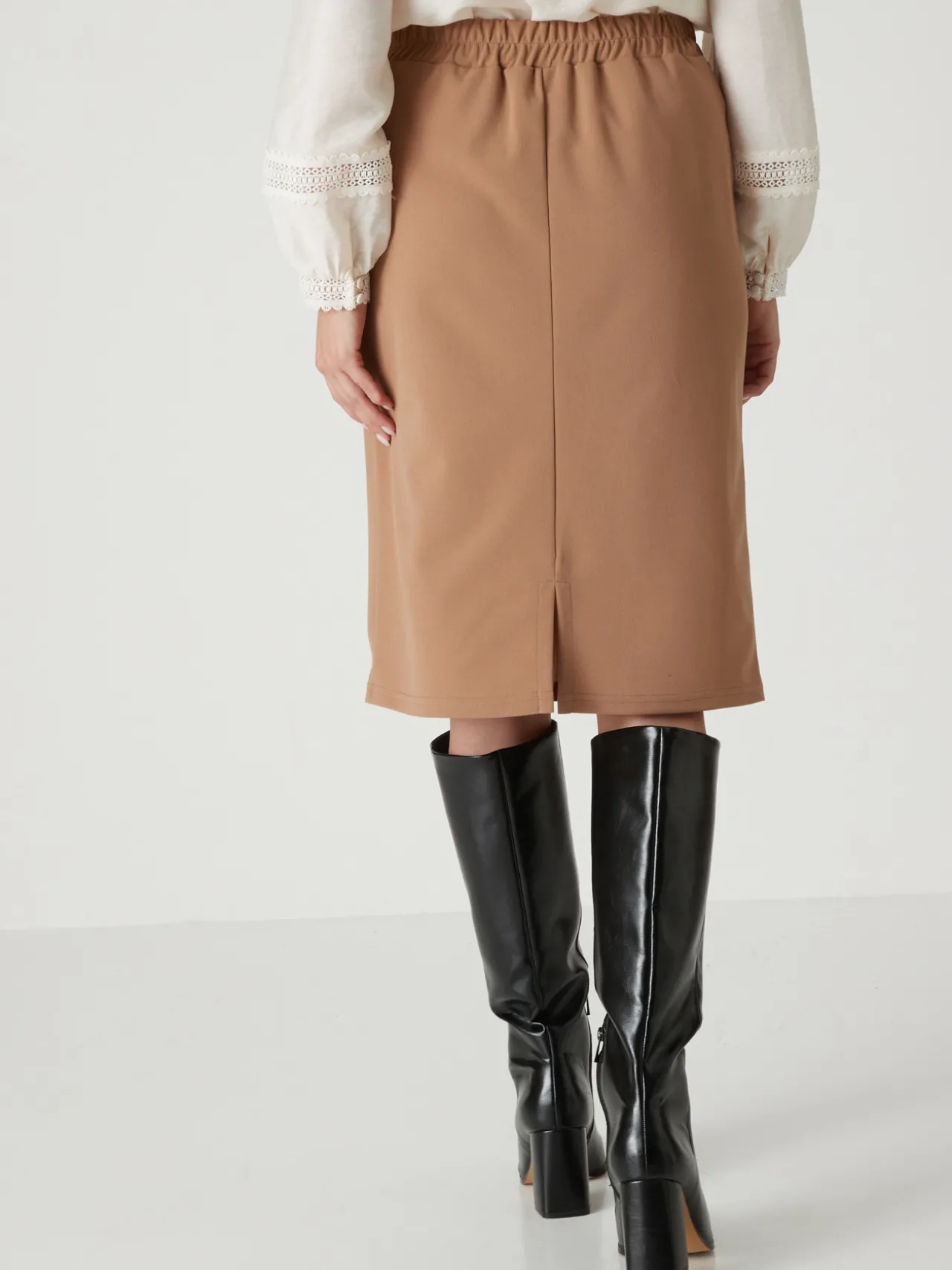 Jupe élastiquée en maille