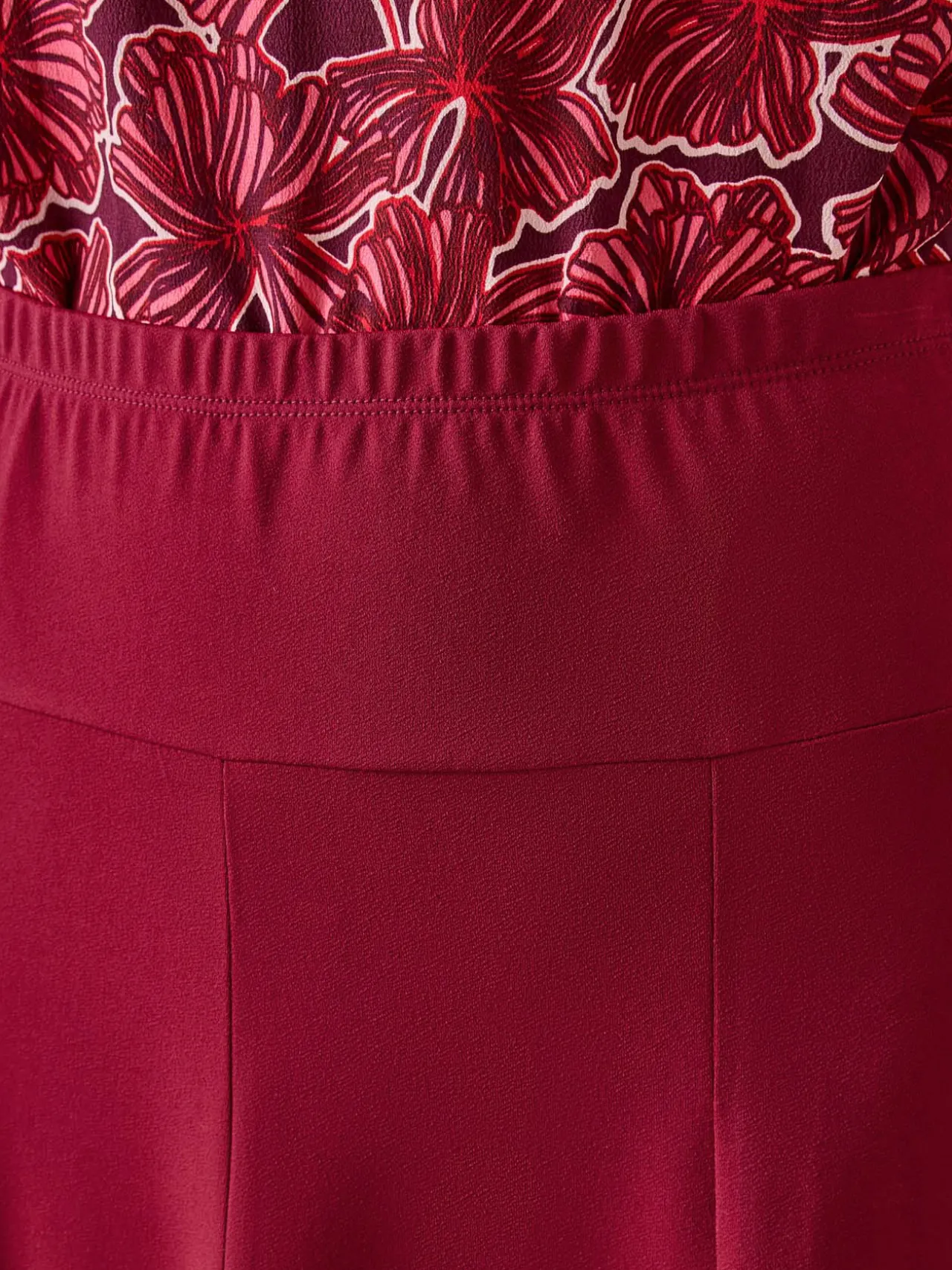 Jupe évasée entièrement élastiquée