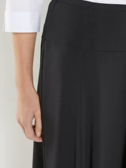 Jupe évasée entièrement élastiquée