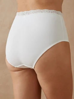 Lot 2 culottes gainantes avec dentelle