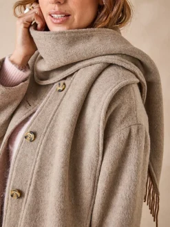 Manteau avec laine et écharpe amovible