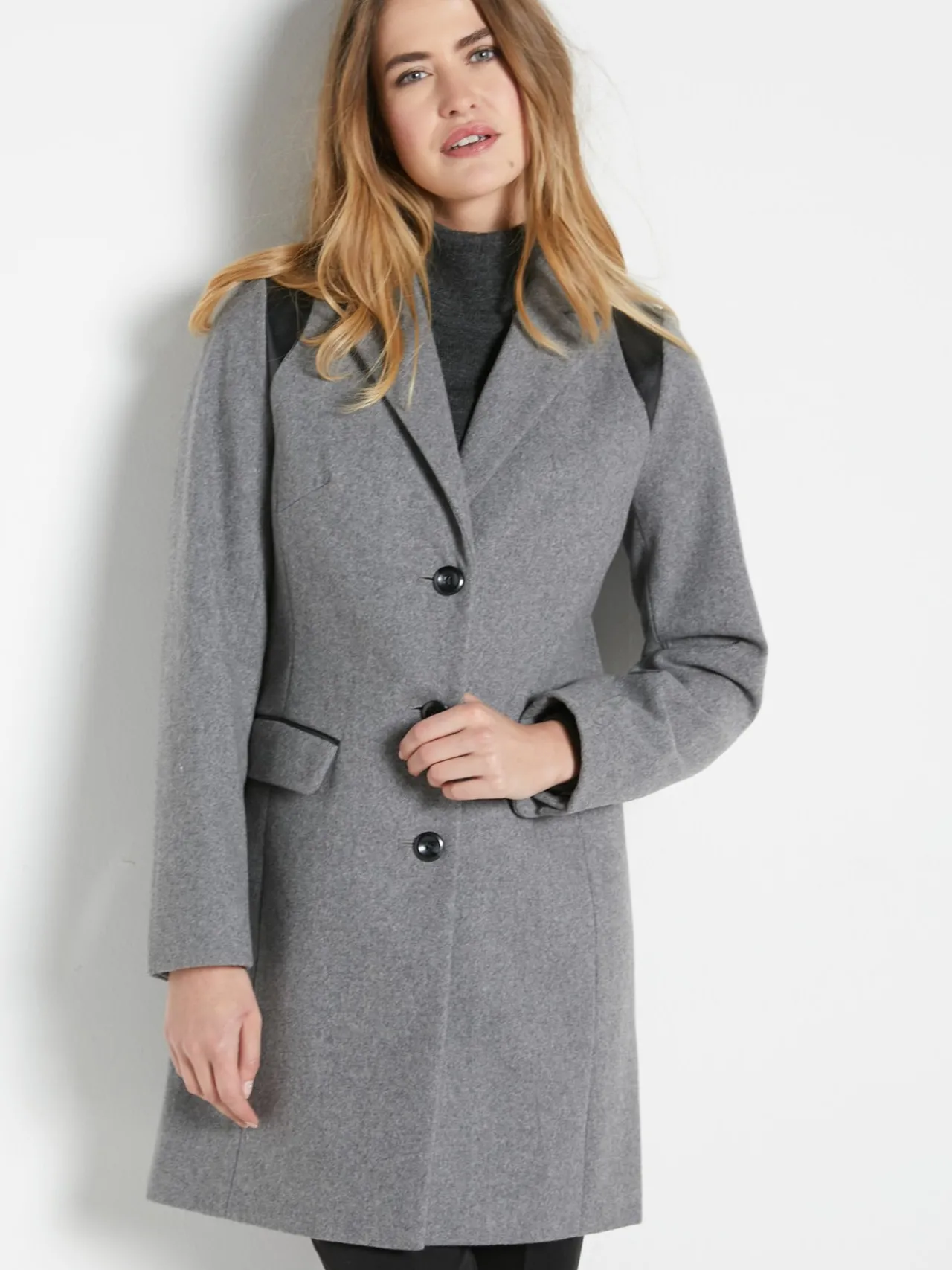 Manteau coupe droite en drap de laine