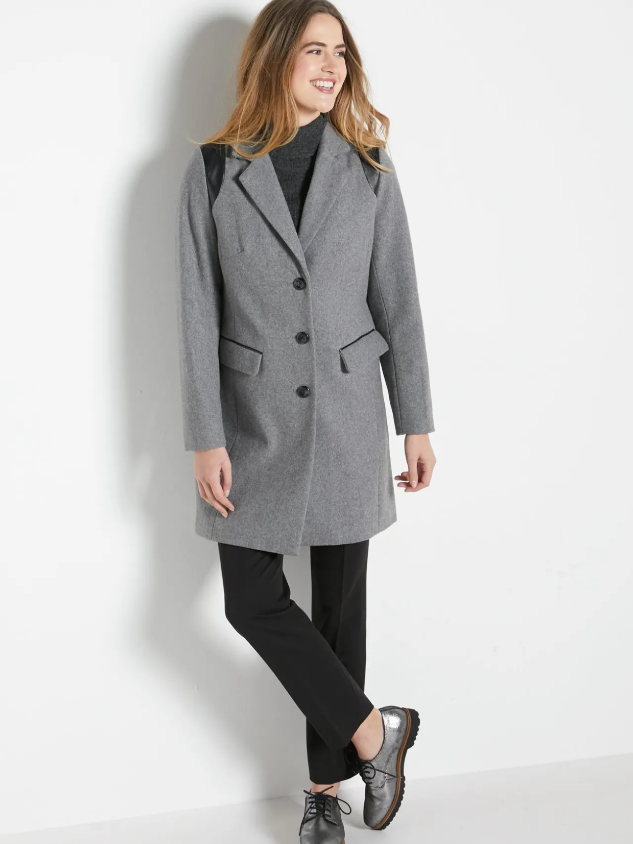 Manteau coupe droite en drap de laine