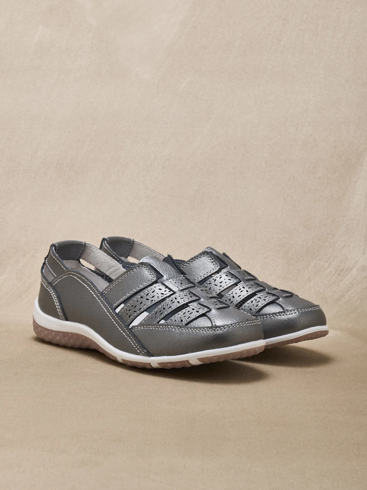 Mocassins ajourés élastiqués