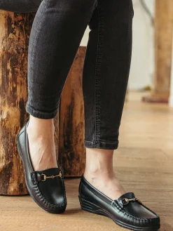 Mocassins boucle étrier largeur confort