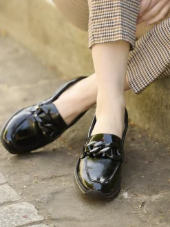 Mocassins cuir large chaînette fantaisie