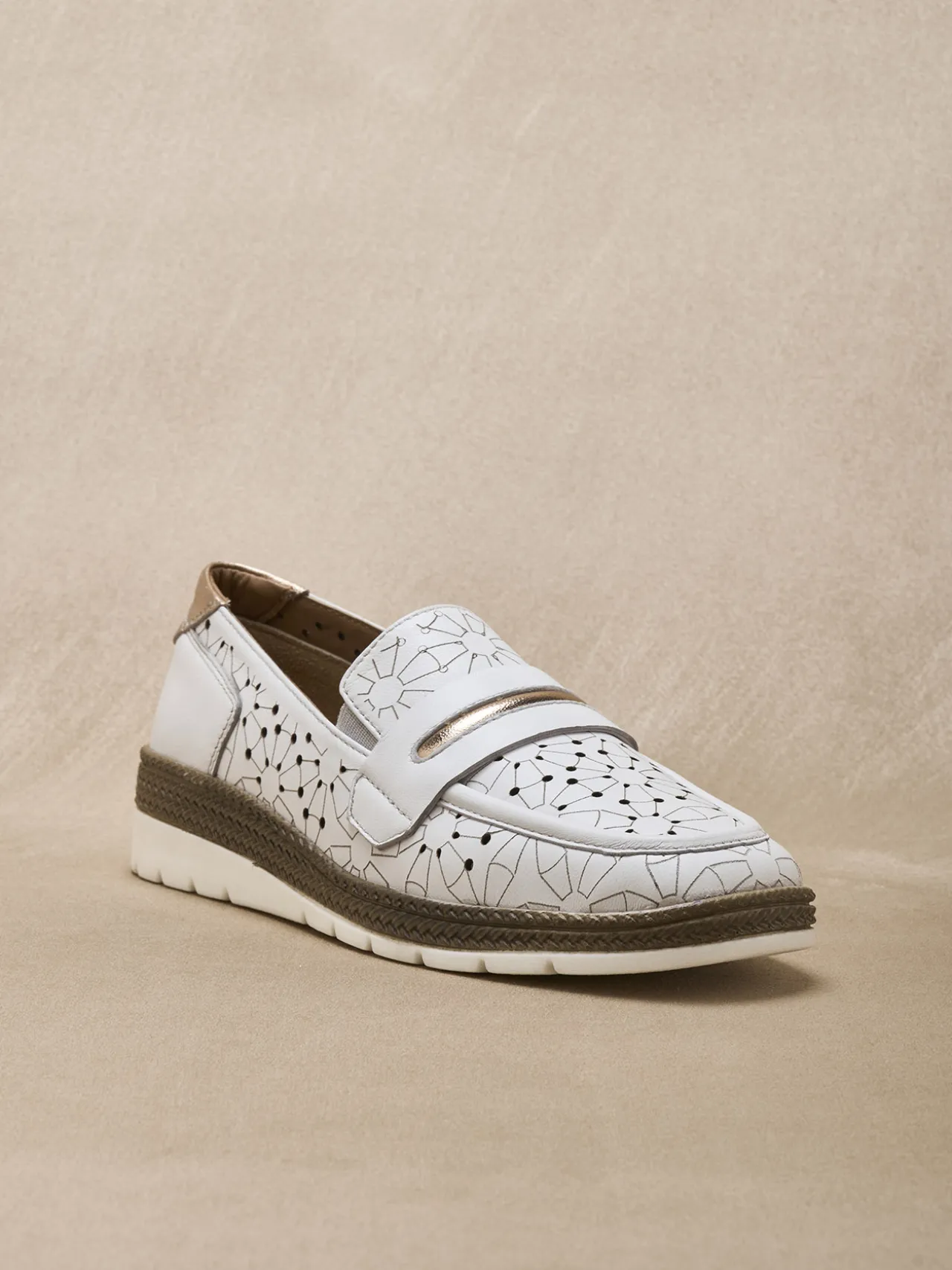 Mocassins cuir élastiqués côtés