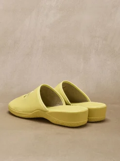 Mules brodées doublure éponge