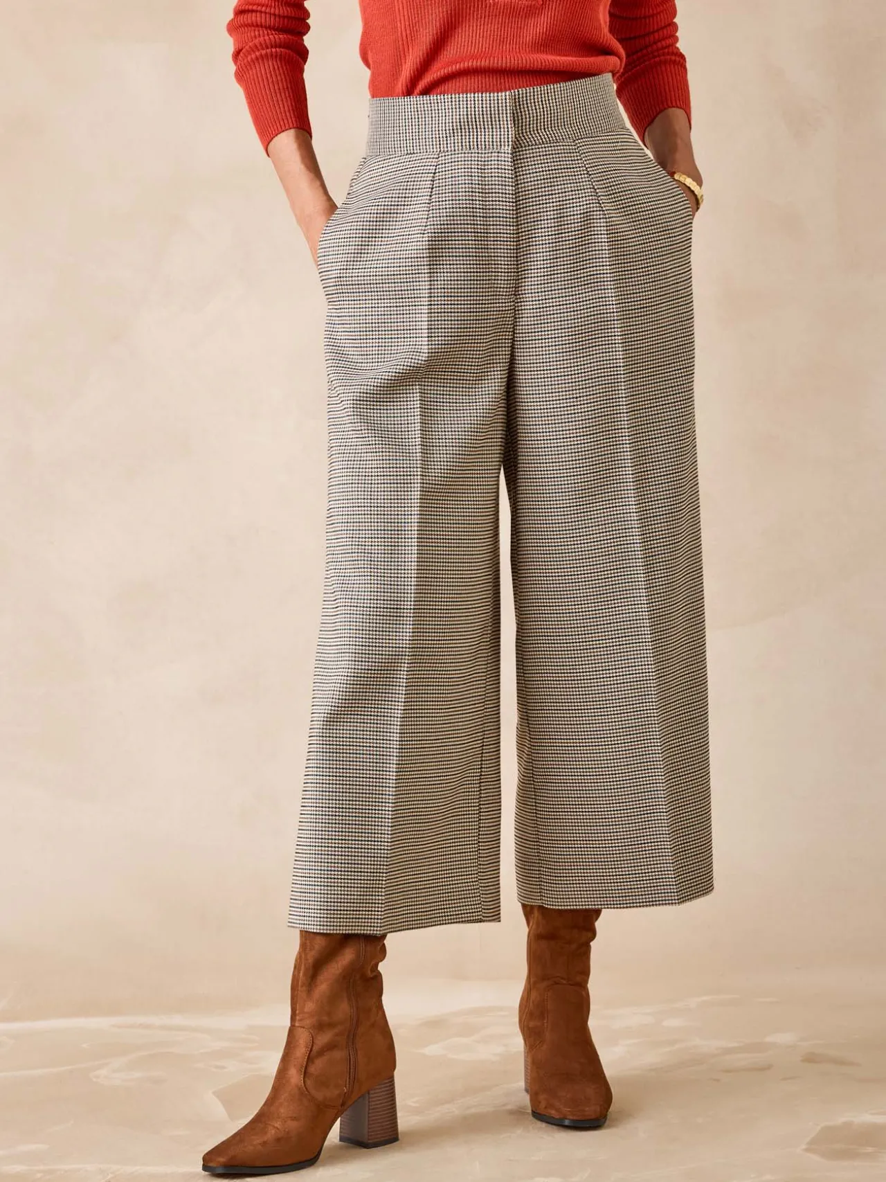 Pantacourt large élastiqué dos