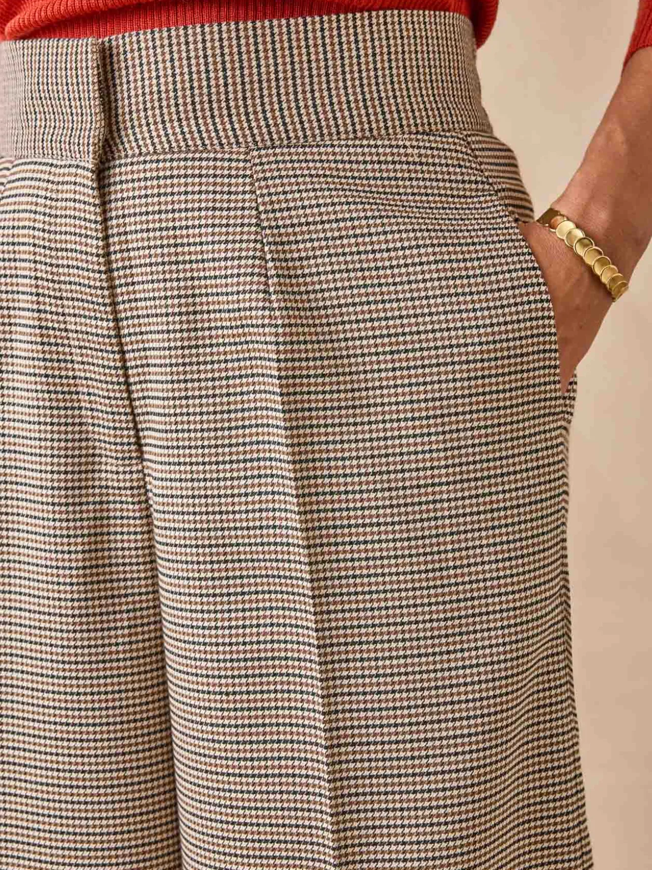 Pantacourt large élastiqué dos