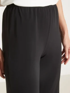 Pantacourt élastiqué en maille