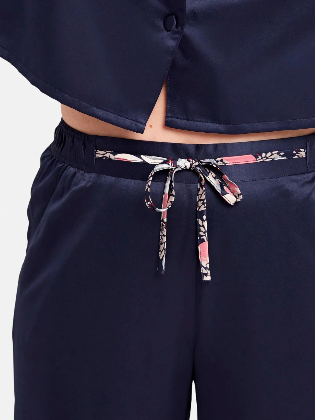 Pantalon en satin In Style