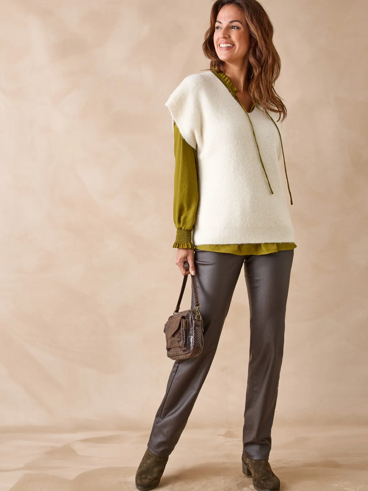 Pantalon enduit taille haute