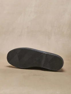 Pantoufles brodées intérieur éponge