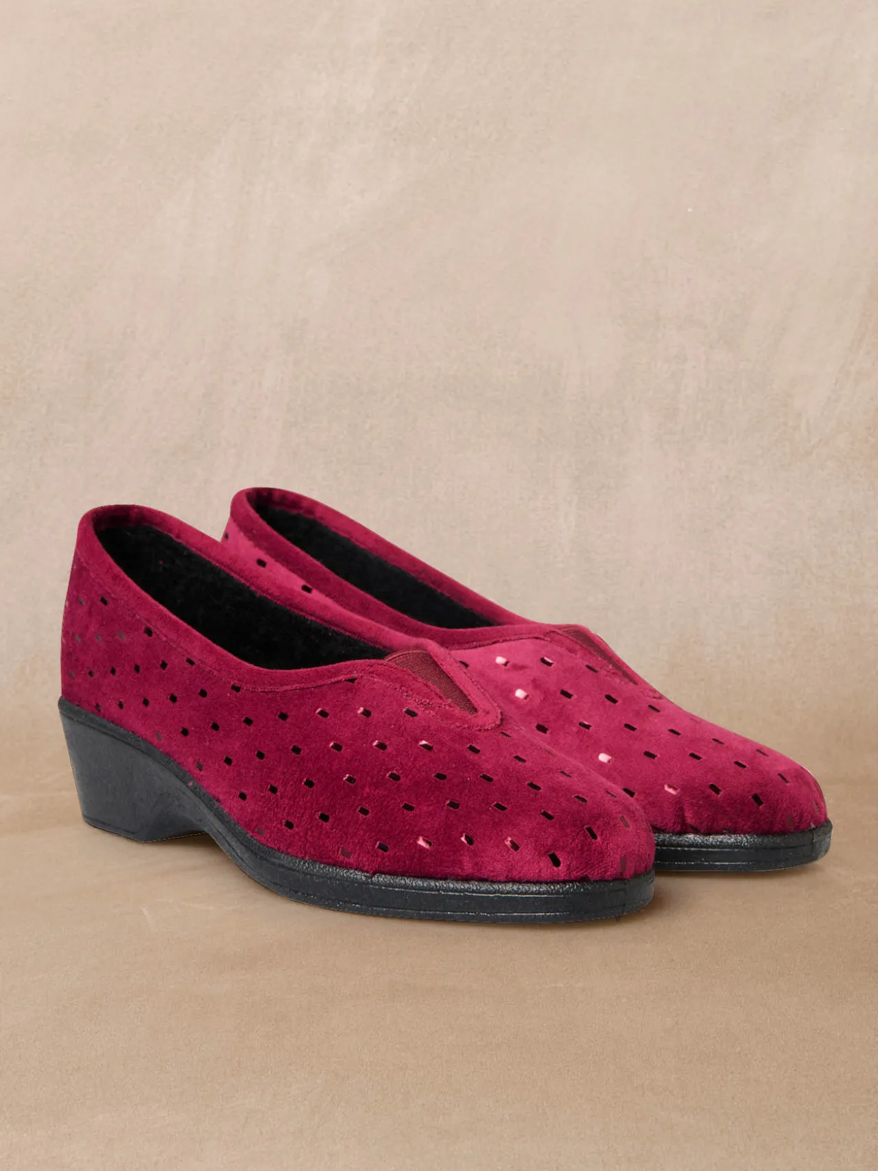 Pantoufles molletonnées élastiquées