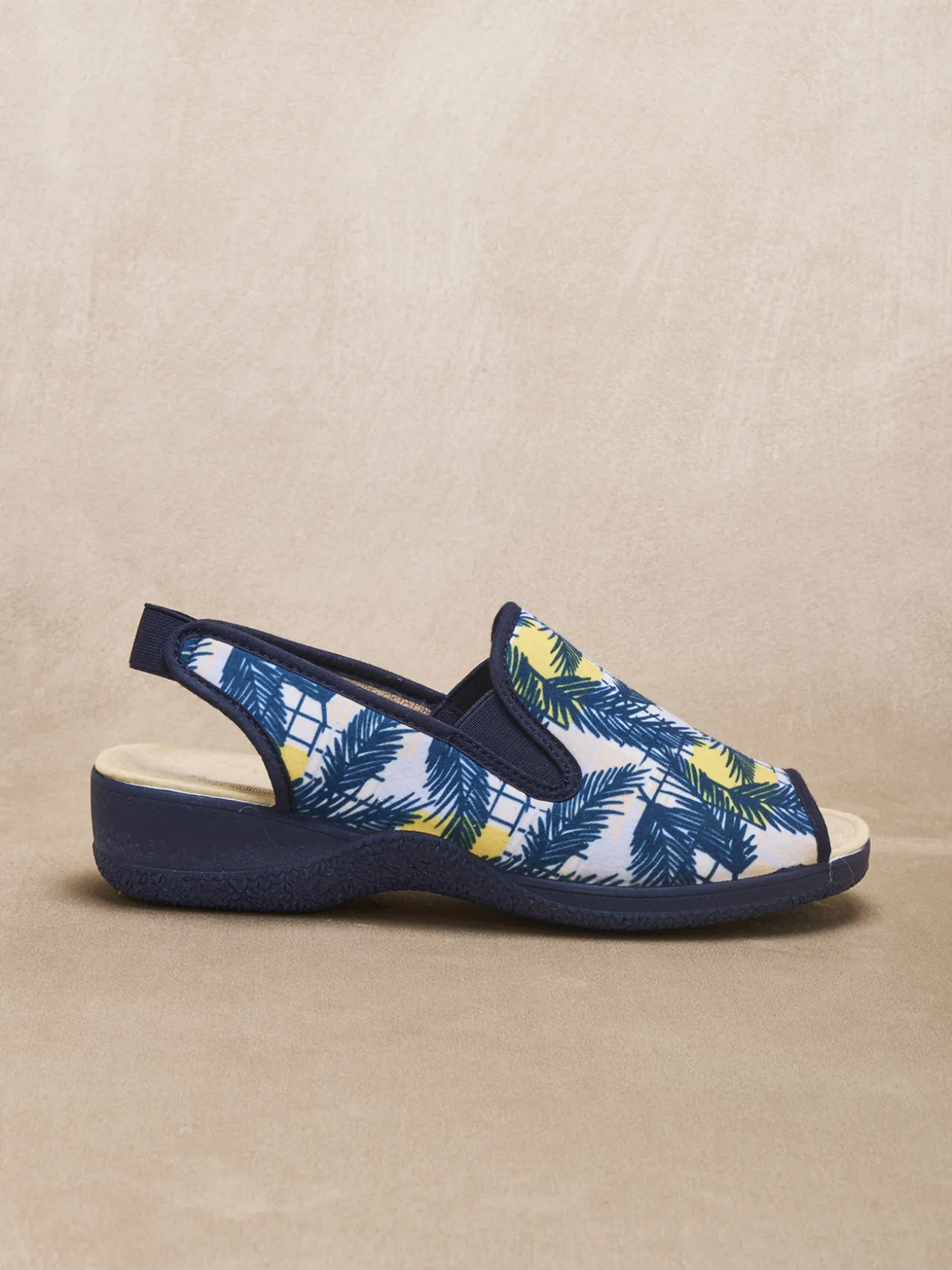 Pantoufles sandales élastiquées