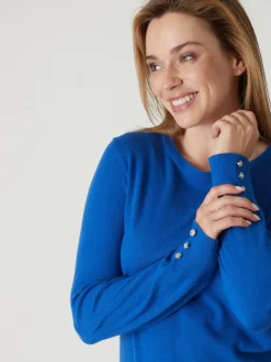 Pull boutons-bijoux aux manches