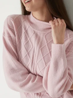 Pull col montant maille fantaisie