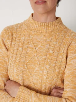 Pull col montant maille torsadée