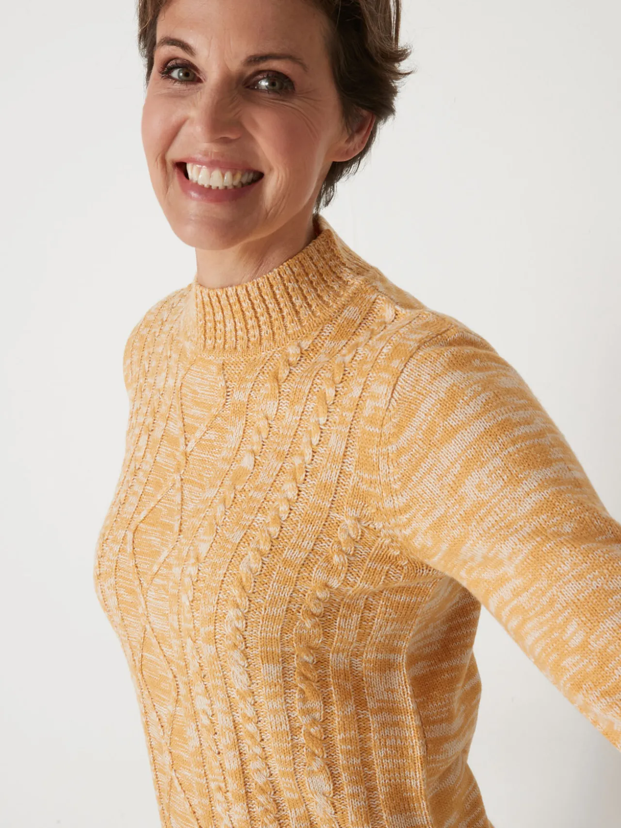 Pull col montant maille torsadée