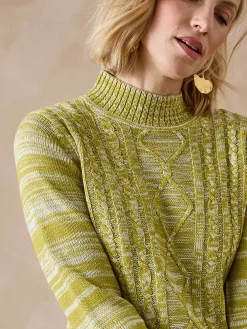 Pull col montant maille torsadée