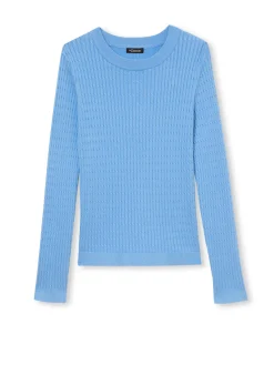 Pull en maille finement torsadée