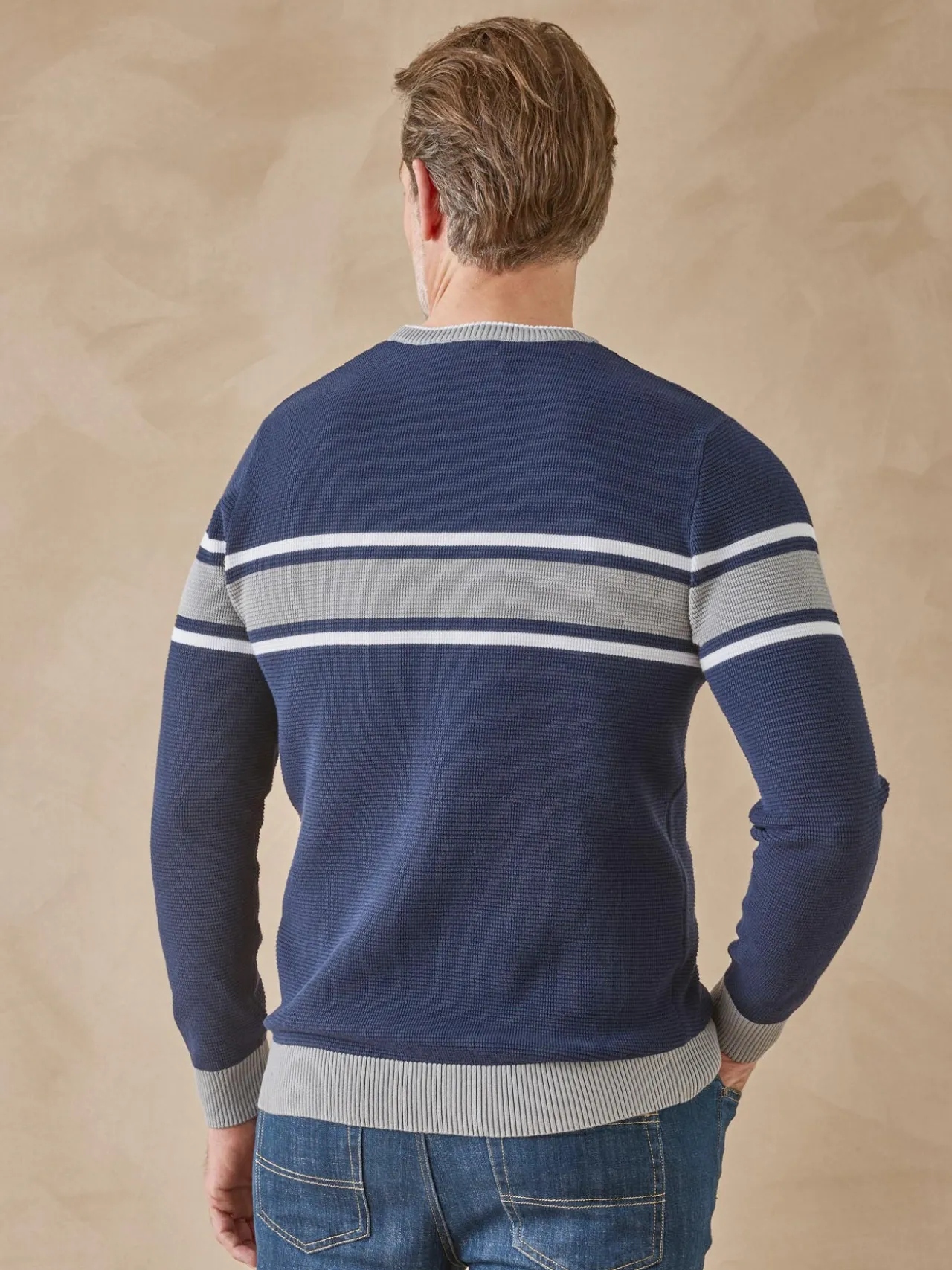 Pull rayé en maille fantaisie