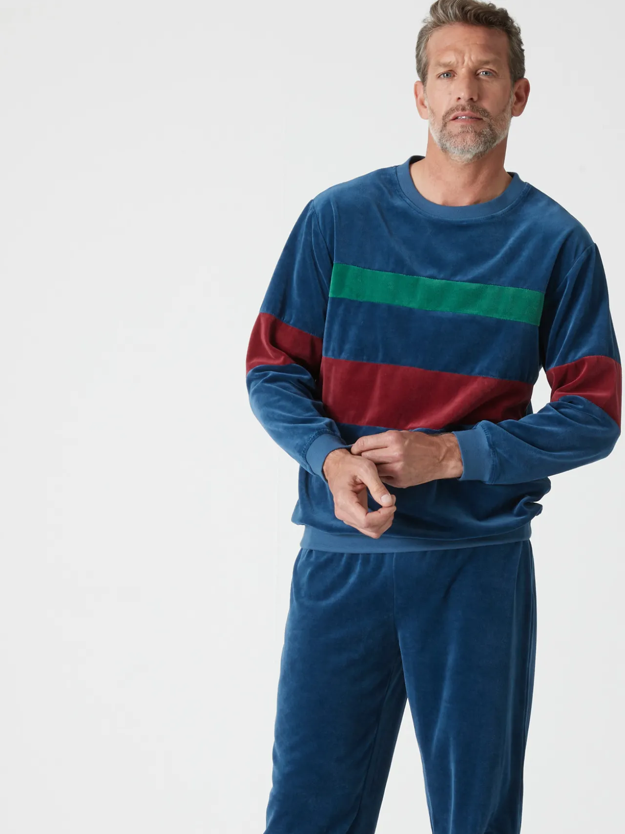 Pyjama forme jogging en velours