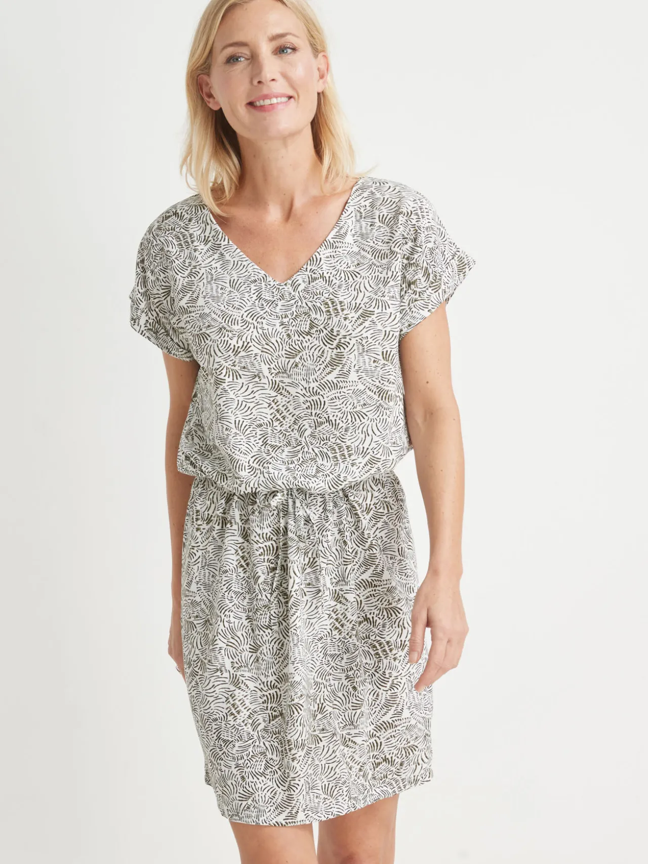 Robe 3 trous tissu fluide