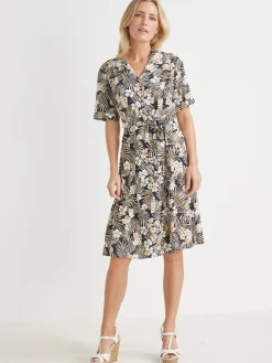 Robe col tailleur manches courtes