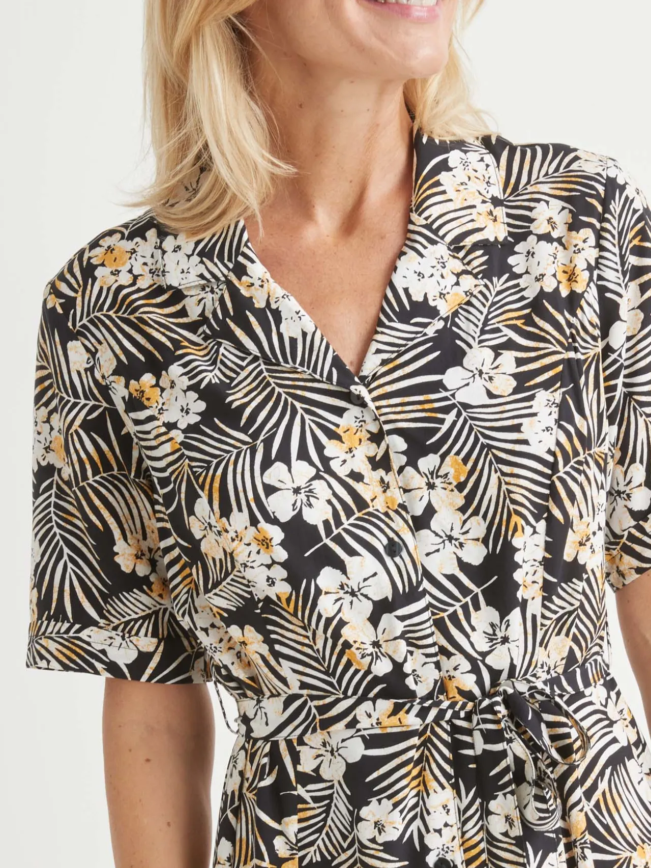 Robe col tailleur manches courtes