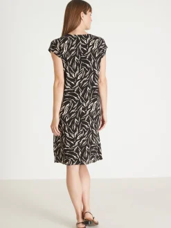 Robe en maille avec perles fantaisie