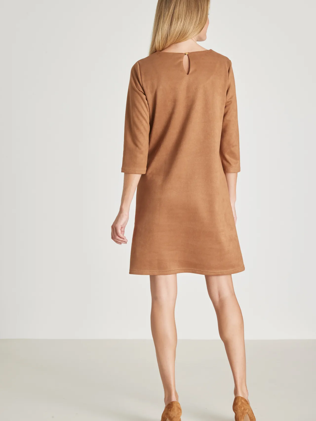 Robe en maille suédine