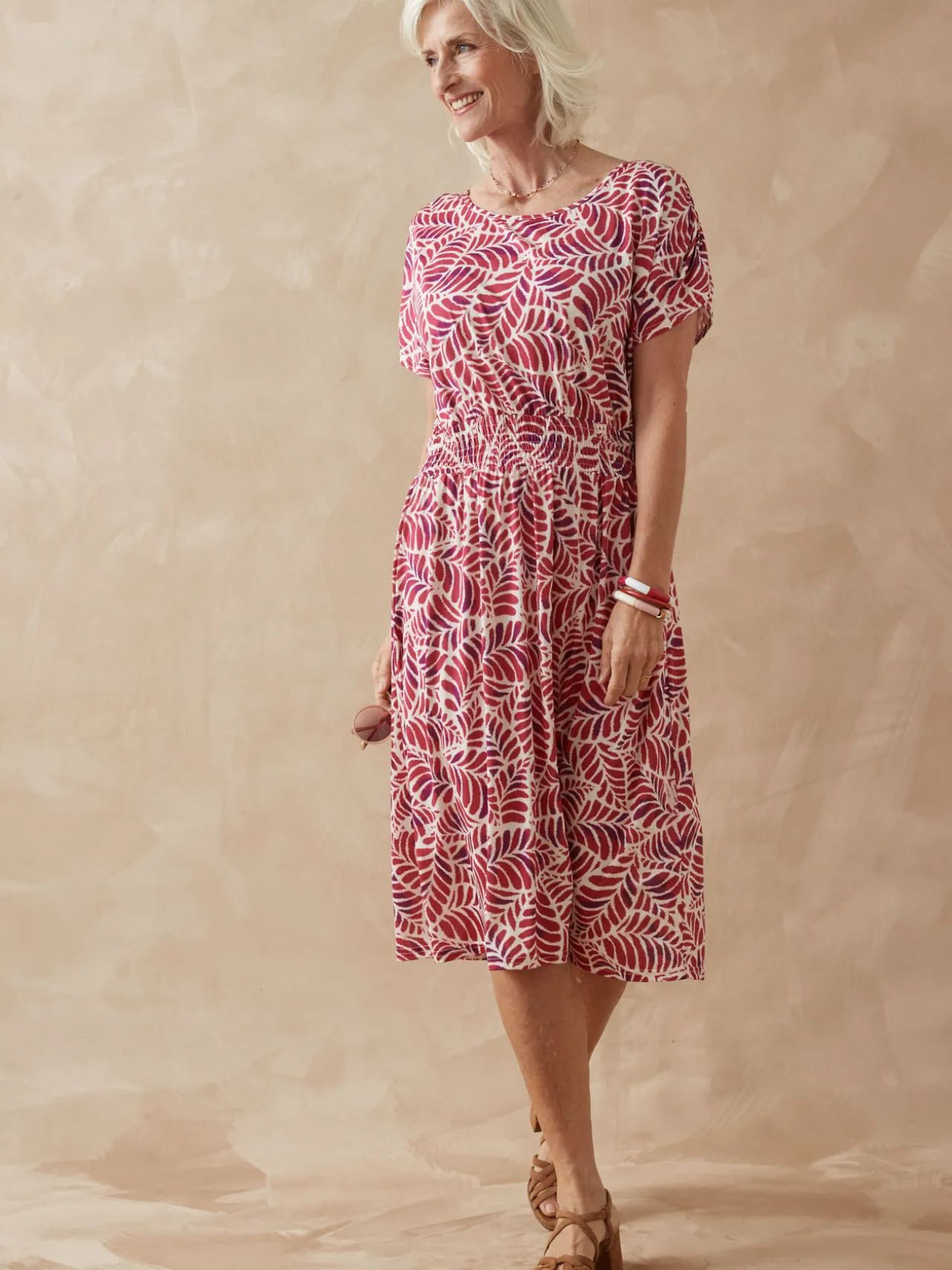 Robe encolure bateau en maille fluide