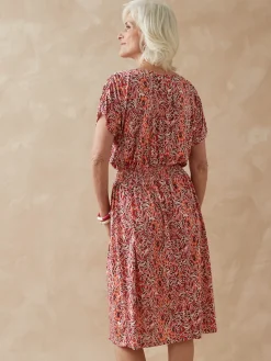 Robe encolure bateau en maille fluide